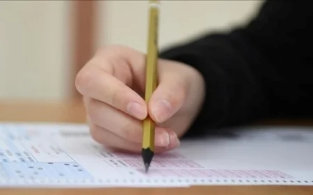 LGS'de yanlış kitapçık skandalı: Aileler sınav tekrarı istiyor