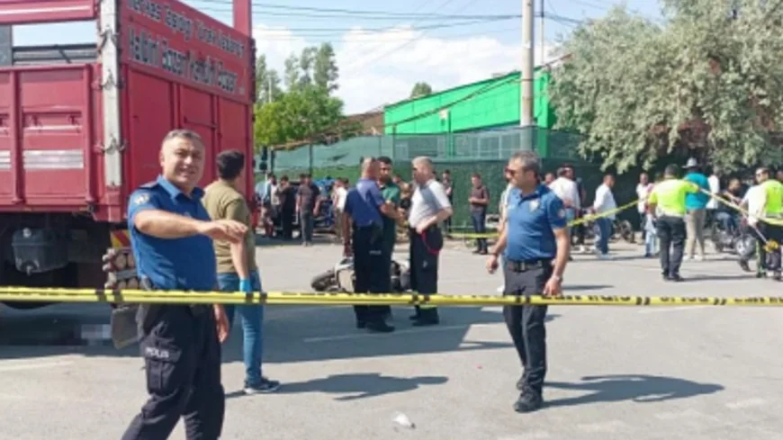 Motosiklet ile Tır Çarpıştı: Sürücü Yaşamını Yitirdi