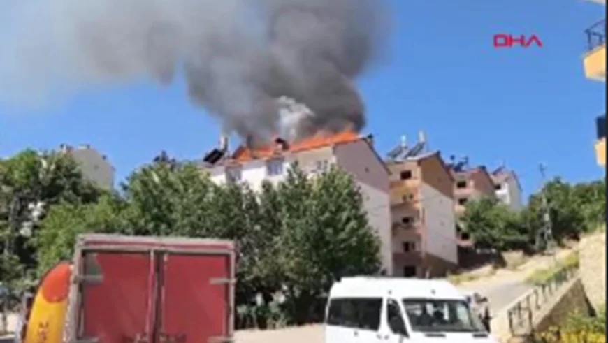 Tunceli’de çatı yangını